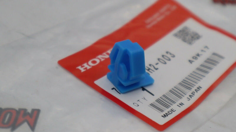 Protector de moldura lateral con clip original de Honda OEM 75305-SH2-003