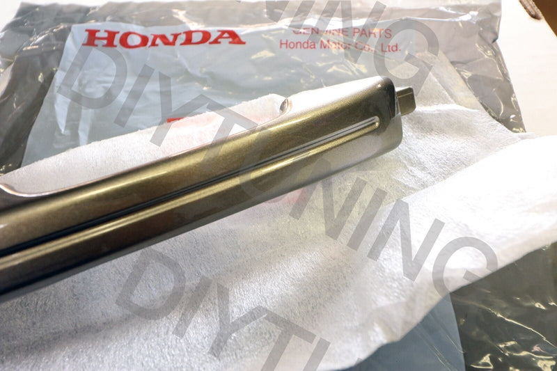 Manija de puerta trasera derecha del pasajero OEM ACURA *YR574M* (BEIGE METÁLICO AUDAZ)