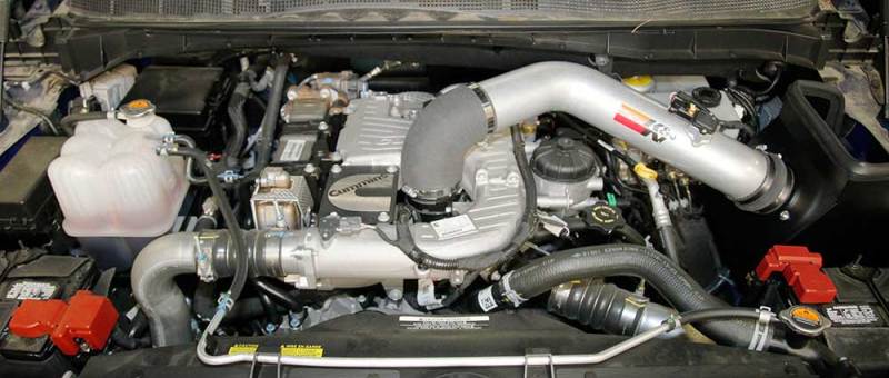 Kit de admisión de aire de alto rendimiento K&amp;N 16-17 Nissan Titan XD V8-5.0L - Metal