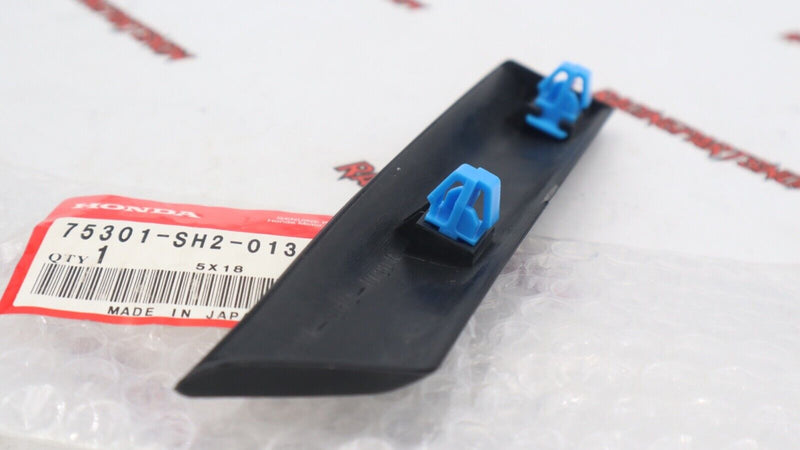 NUEVO protector de moldura de guardabarros delantero Honda OEM 90-91, lado del pasajero 75301-SH2-013 