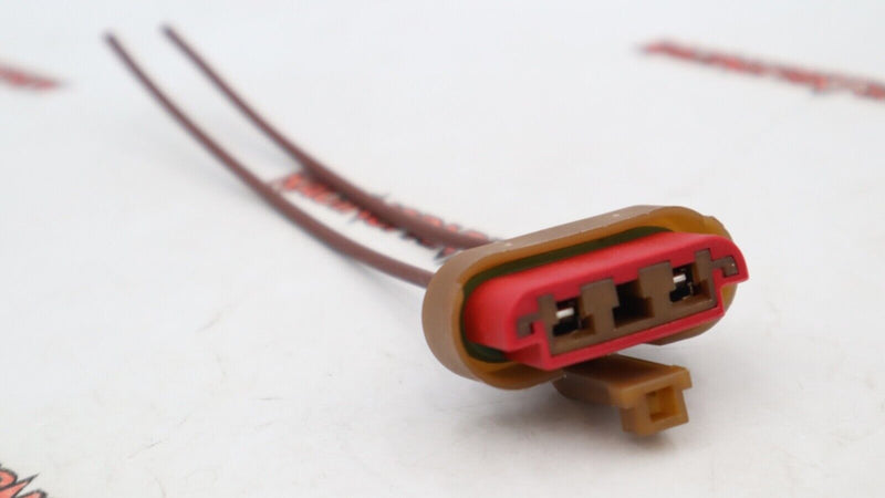 Conector del motor del ventilador de enfriamiento del motor. Compatible con/reemplaza GM PT1853. 