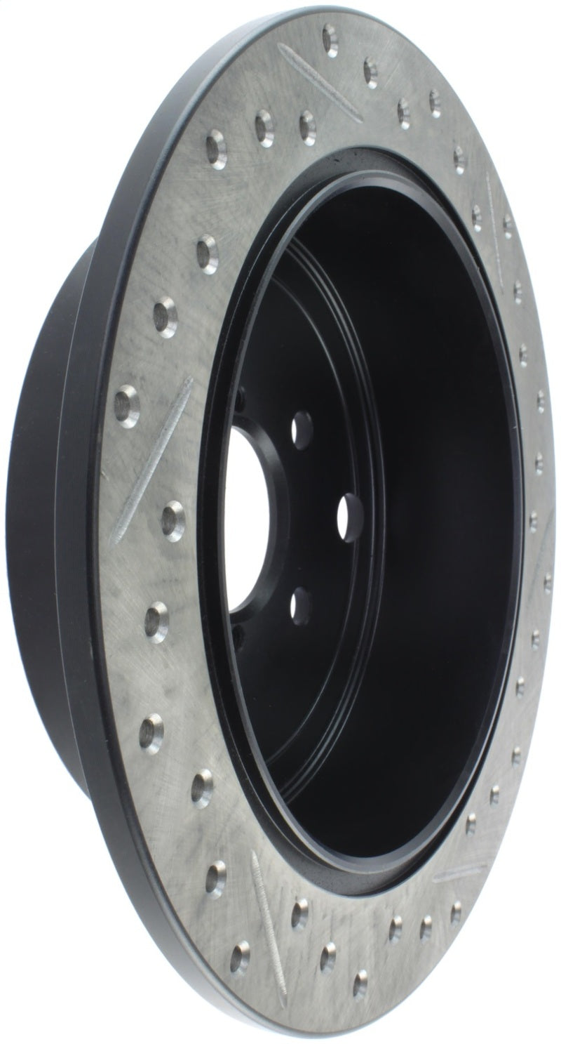 Rotor trasero derecho ranurado y perforado StopTech 08-10 Impreza WRX (Exc STi)/08-10 Impreza Coupe/Sedan