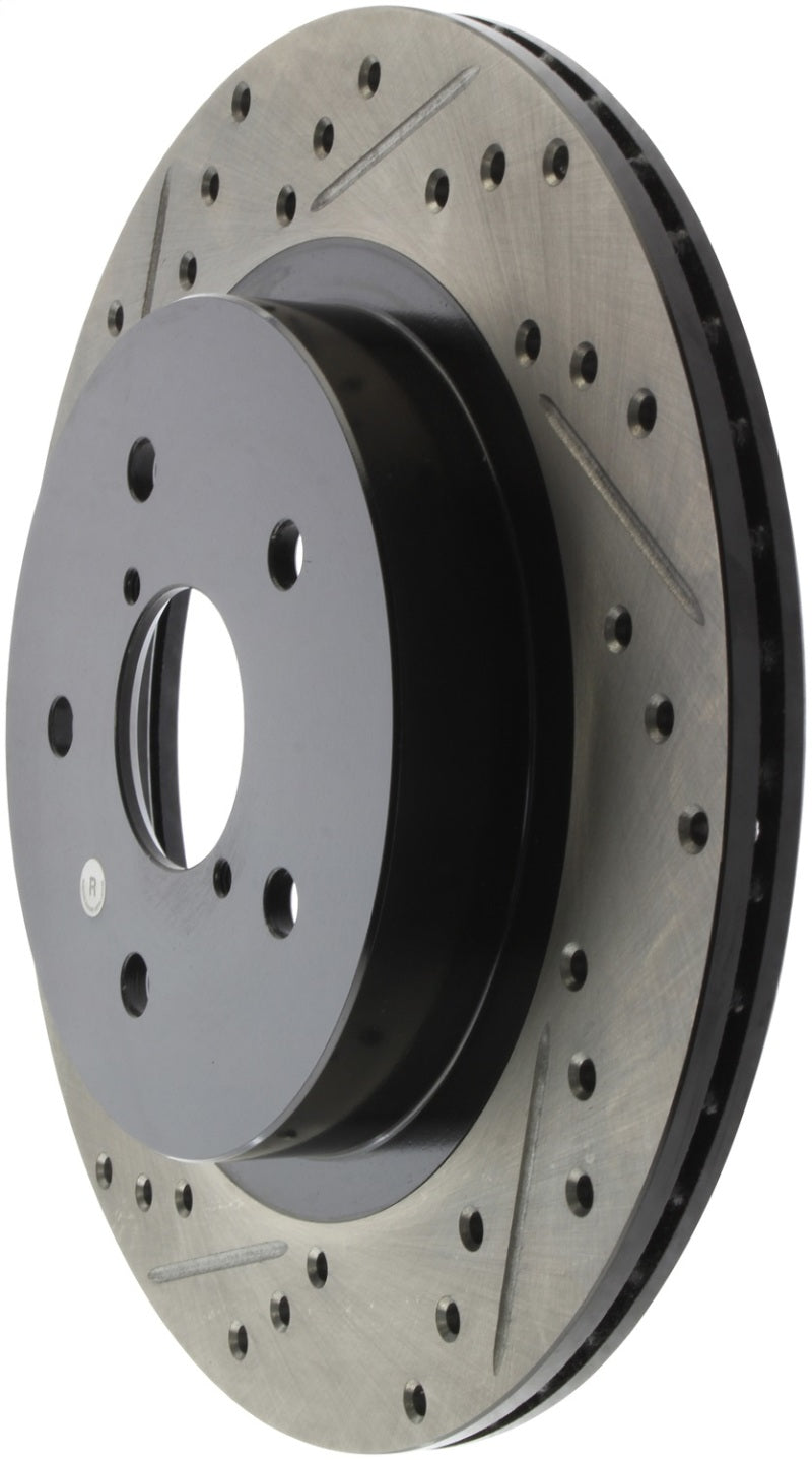 Rotor trasero derecho ranurado y perforado StopTech 16-17 Subaru WRX (con tecnología Eyesight)