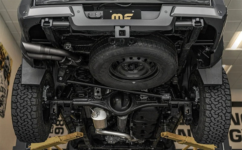 Sistema de escape Cat-back Magnaflow 2024 Toyota Tacoma Speq Series (puntas negras)